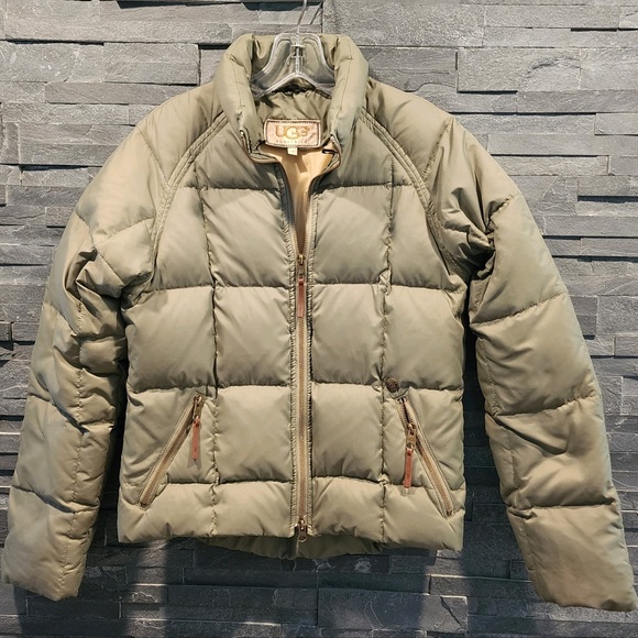 UGG Jackets & Blazers - UGG DOWN BLEND FILLED WOMENS PUFFER JACKET sz M